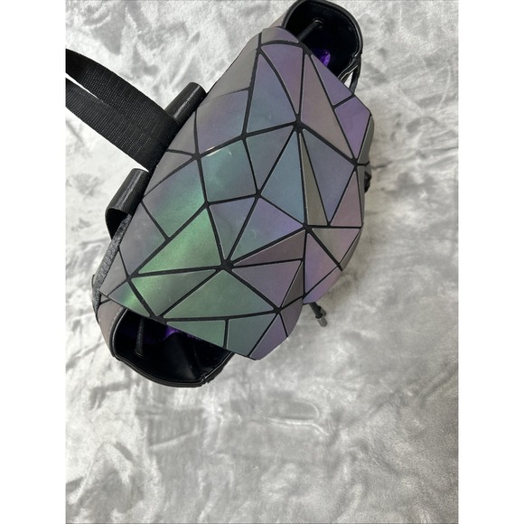 LUXSHE Geometric Iridescent Backpack Luminous Drawstring Backpack READ! - Picture 8 of 16